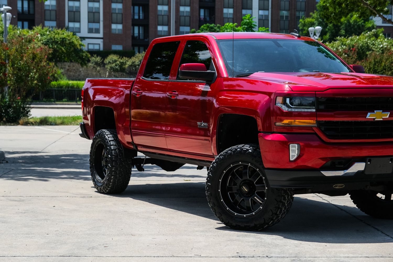 chevrolet silverado 1500 2018 3GCUKREC4JG437774 image chevrolet silverado 1500 2018 3GCUKREC4JG437774 image